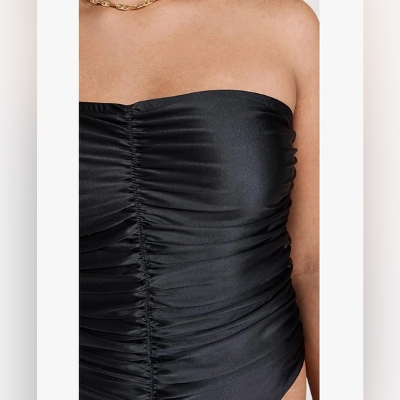 Good American Strapless Ruched One Piece - Picture 4 of 8